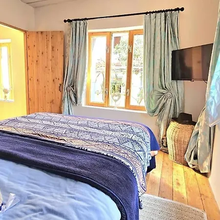 Vintage Charm In Center * Fethiye