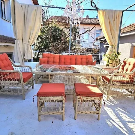 Vintage Charm In Center בית נופש פאטהיה