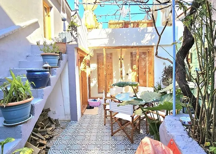 Vintage Charm In Center פאטהיה